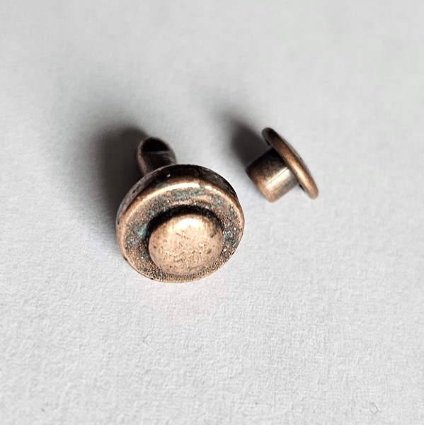 Stud, Beschlag kupferfarben, 10mm Nietstift